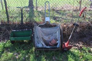 lot 855 image: Scotts drop spreader, a tool metal not plastic and bugger carriage, often used for decorative gardening purposes and more see pictures for details