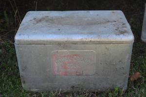 lot 878 image: vintage Royal Crown Cola aluminum ice chest