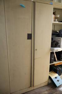lot 124 image: Hon Metal storage cabinet only - 3x18x6