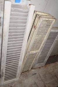 lot 116 image: Vintage wooden shutters - sizes vary, 12x48, 24x42, 12x34