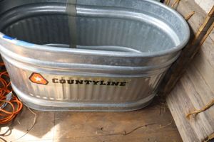 lot 141 image: CountyLine galvanized oval stock tank - 40 gal.