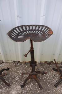 lot 246 image: Vintage style cast iron tractor seat bar stool