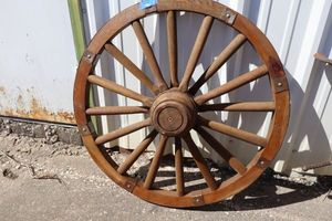 lot 244 image: Decorative wagon wheel - 3 ft. round