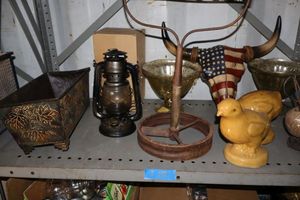 lot 26 image: Western style home dcor with flag cow skull
