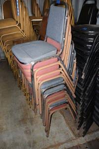 lot 178 image: Grey and red stackable chairs with metal frame - 10 total