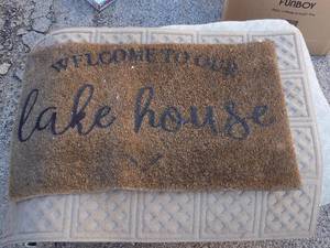 lot 185 image: FRONT DOOR RUGS