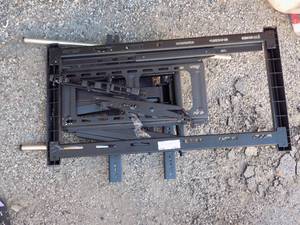 lot 184 image: TV MOUNT