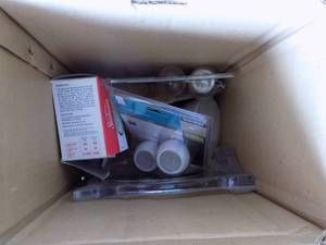 lot 250 image: LIGHT BULBS AND LIGHTS