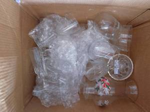 lot 249 image: VARIOUS WINE GLASSES AND DRINKING GLASSES