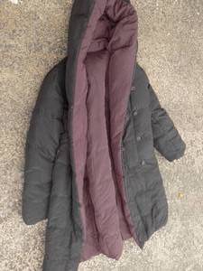 lot 274 image: WOMENS PUFFER JACKET