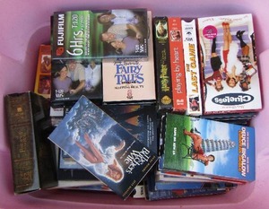 lot 153 image: TOTE OF VHS TAPES