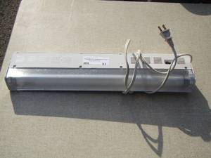 lot 91 image: under counter light