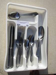 lot 88 image: silverware lot