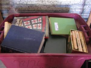 lot 102 image: BOOK LOT