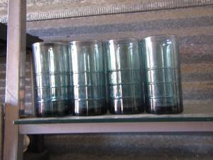 lot 136 image: QTY 8 GREEN DRINKING GLASSES