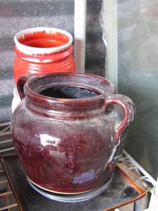 lot 233 image: HANDLED MUG, ORANGE JAR, WHITE JAR