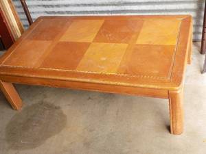 lot 8 image: HEAVY LIFT TABLE TOP COFFEE TABLE