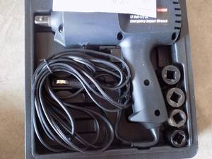 lot 50 image: PITTSBURGH 12 VOLT - 12 EMERGENCY IMPACT WRENCH