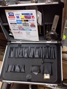 lot 61 image: JEWELRY CASE WITH SUPPLIES