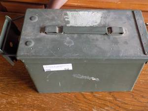 lot 62 image: MILITARY AMMO BOX