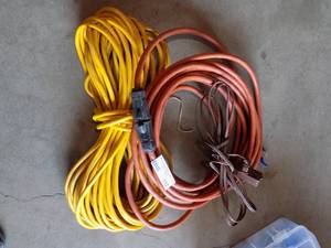 lot 117 image: EXTENSION CORDS