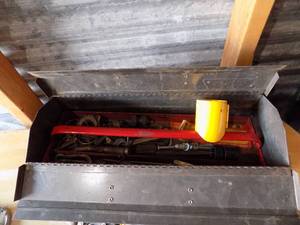 lot 127 image: TOOL BOX WITH MISC. TOOLS