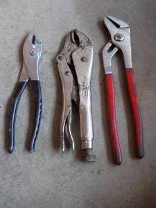 lot 154 image: 2 PAIRS OF PLYERS. &. Vise Grips
