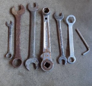 lot 162 image: WRENCHES