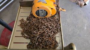 lot 13 image: Harrington Model CF4 Chain Hoist w Lots of Chain