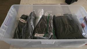 lot 95 image: Lot of 12 Black Round 120 Table Covers