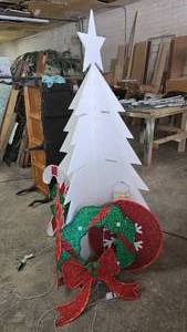 lot 147 image: Lot of Misc Christmas Dcor.  Includes All Weather Tree & 4 Lighted Twinkle Christmas Decor