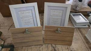 lot 157 image: Lot of 2 White Picture Frames & 2 Clip Style Picture Holders