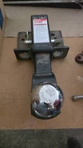 lot 196 image: Haul Master Step Bumper Receiver & 2 516 Ball