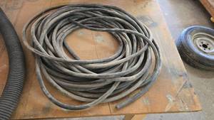 lot 218 image: Approx 100 of 12ga Wire