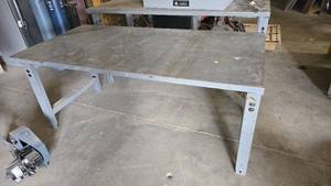 lot 255 image: Metal Adjustable Height Work Table