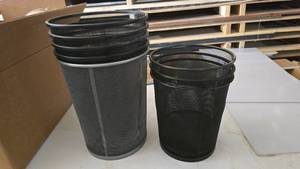lot 351 image: Lot of 8 Wire Waste Baskets