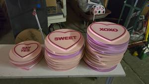 lot 355 image: Large Lot of Misc Oversize Wall Mounted Candy Hearts w Different Messages.  See pics for all included