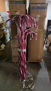 lot 363 image: Lot of 17 Outdoor Lighted Candy Canes Christmas Yard Dcor
