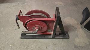 lot 378 image: Speedaire 38 x 50 Auto Rewind Aire Hose Reel w Wall Mount Bracket