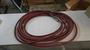lot 383 image: Husky 50 Air Hose