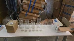 lot 384 image: Lor of Misc Glassware & Glass Vases
