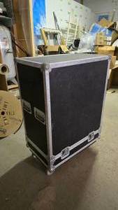 lot 393 image: Rolling Rack Case