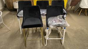 lot 12 image: Matching BlackGold Bar Stool Chairs  QUANTITY 5  BID IS TIMES THE QUANTITY SO YOU ARE BIDDING PER CHAIR