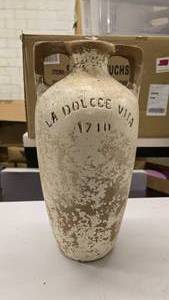 lot 48 image: La Dolcce Vita 1710 Terra Cotta Vase