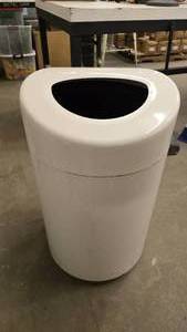 lot 148 image: Metal White 2-Piece Trash Can w Lid & Liner