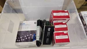 lot 159 image: Box of LED Star Christmas Lights w 2 Extension CordsOutlet Times & 2 LED Floodlights