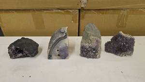lot 237 image: Lot of Large Amenthyst Geodes