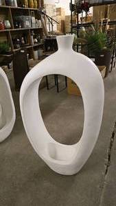 lot 289 image: Beautiful Modern Plant Stand.  Approx 3 3 Tall.  Matches Lot 291