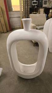lot 290 image: Beautiful Modern Plant Stand.  Approx 3 Tall.  Matches Lot 288