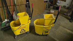 lot 331 image: Lot of 2 Rubbermaid Mop Buckets